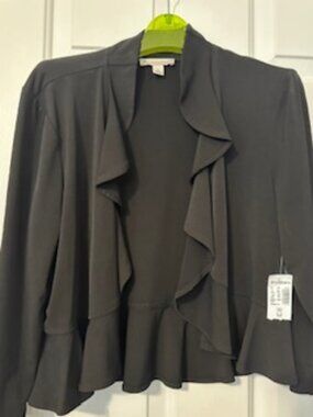 NWT. Ruffled cropped dressy jacket Sz M